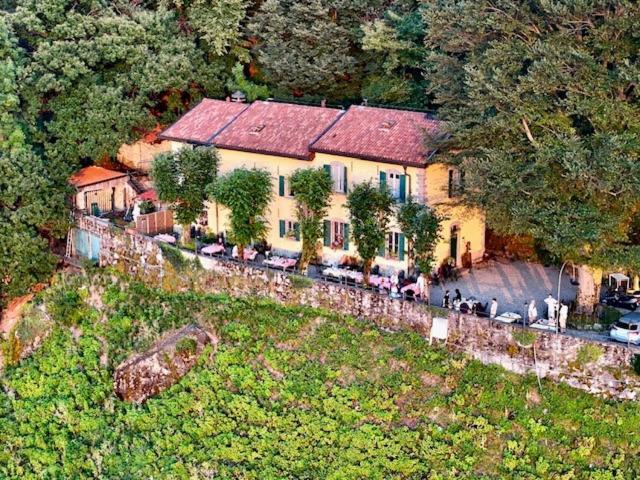 Ristorante Hotel Falchetto Brunate Buitenkant foto