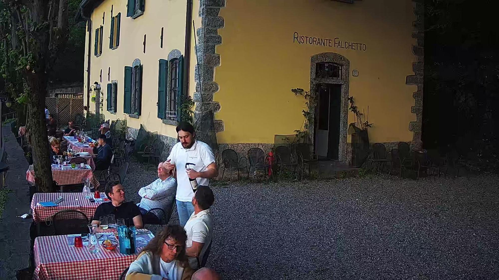 Ristorante Hotel Falchetto Brunate Buitenkant foto