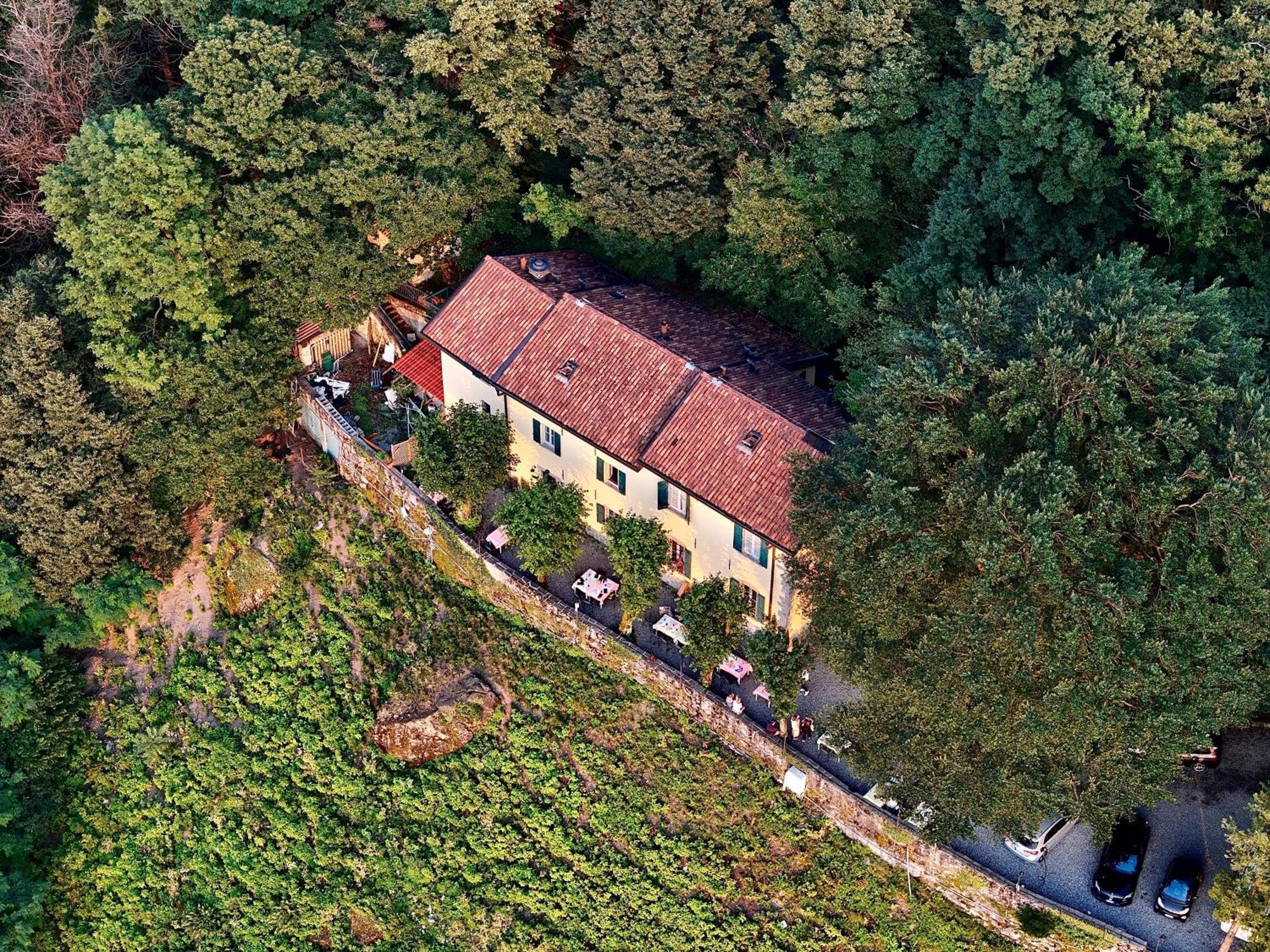 Ristorante Hotel Falchetto Brunate Buitenkant foto