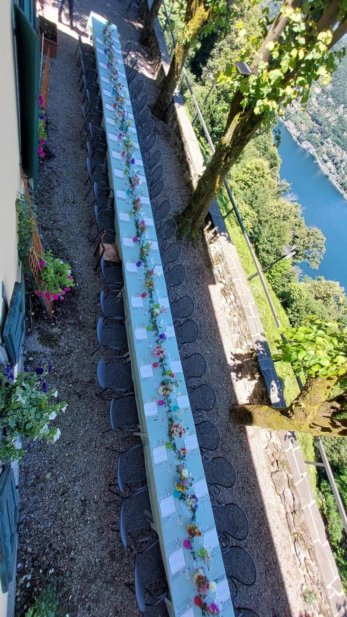 Ristorante Hotel Falchetto Brunate Buitenkant foto