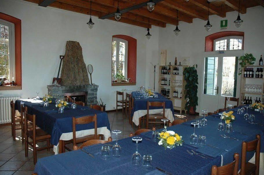Ristorante Hotel Falchetto Brunate Buitenkant foto